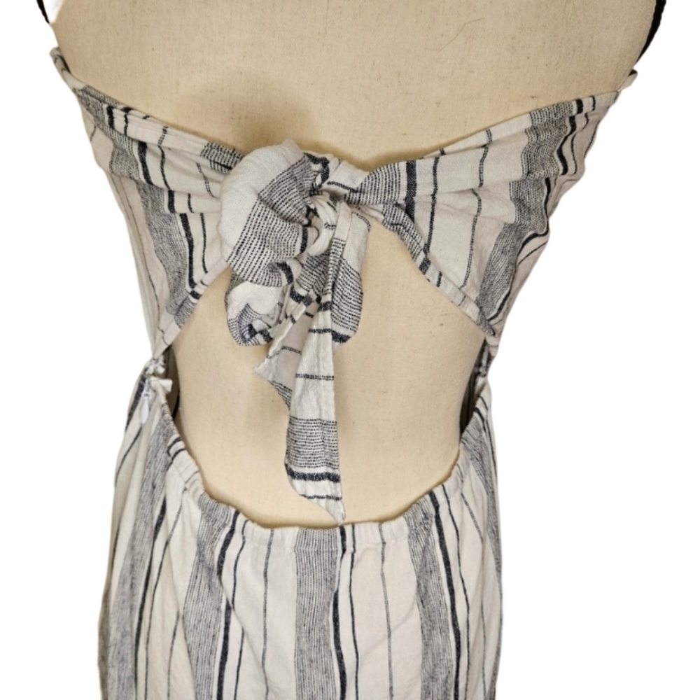 Soho Street New York & Company Open Back Dress - Picture 9 of 10
